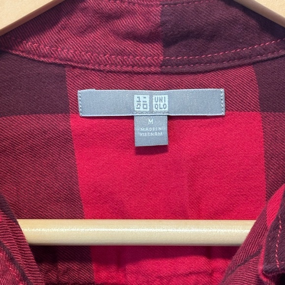 UNIQLO Red Plaid Shirt Size M - Picture 3 of 4